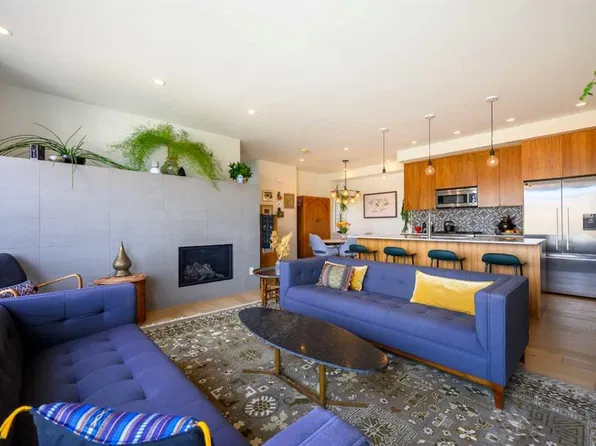 112 W 21st St NW, Calgary, AB T2N 5C3
