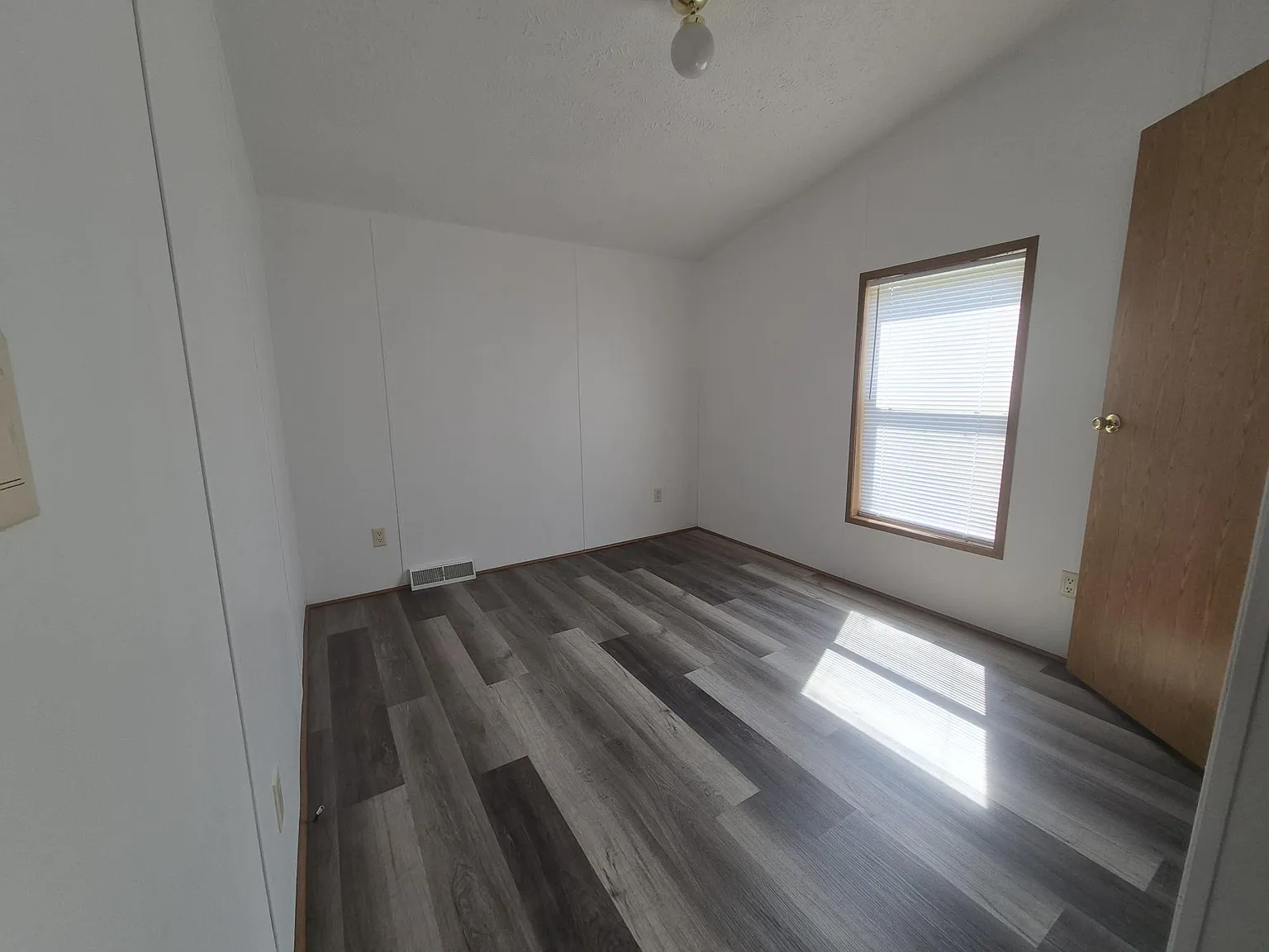 Lake Ridge Estates — Photo 4