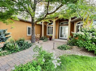 1269 Eagle Crest Loop, Bismarck, ND 58503