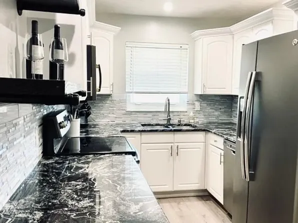 3575 Gulf Blvd #33706, Saint Petersburg, FL 33706