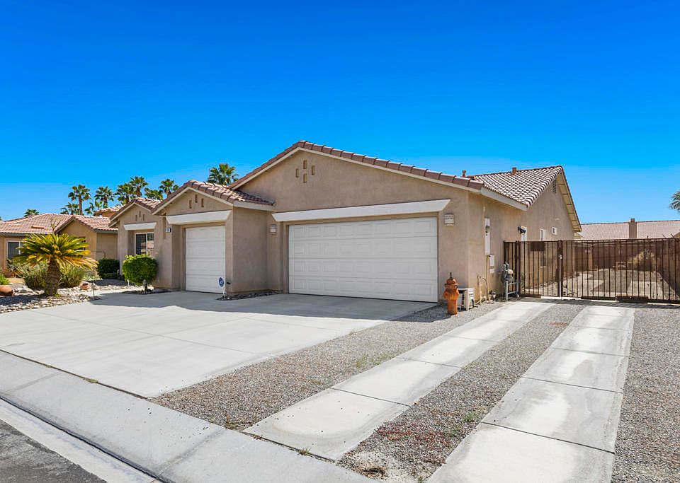 1st image of 81349 Avenida Esmeralda
