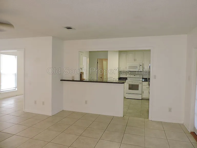 2323 Silversides Loop — Photo 7
