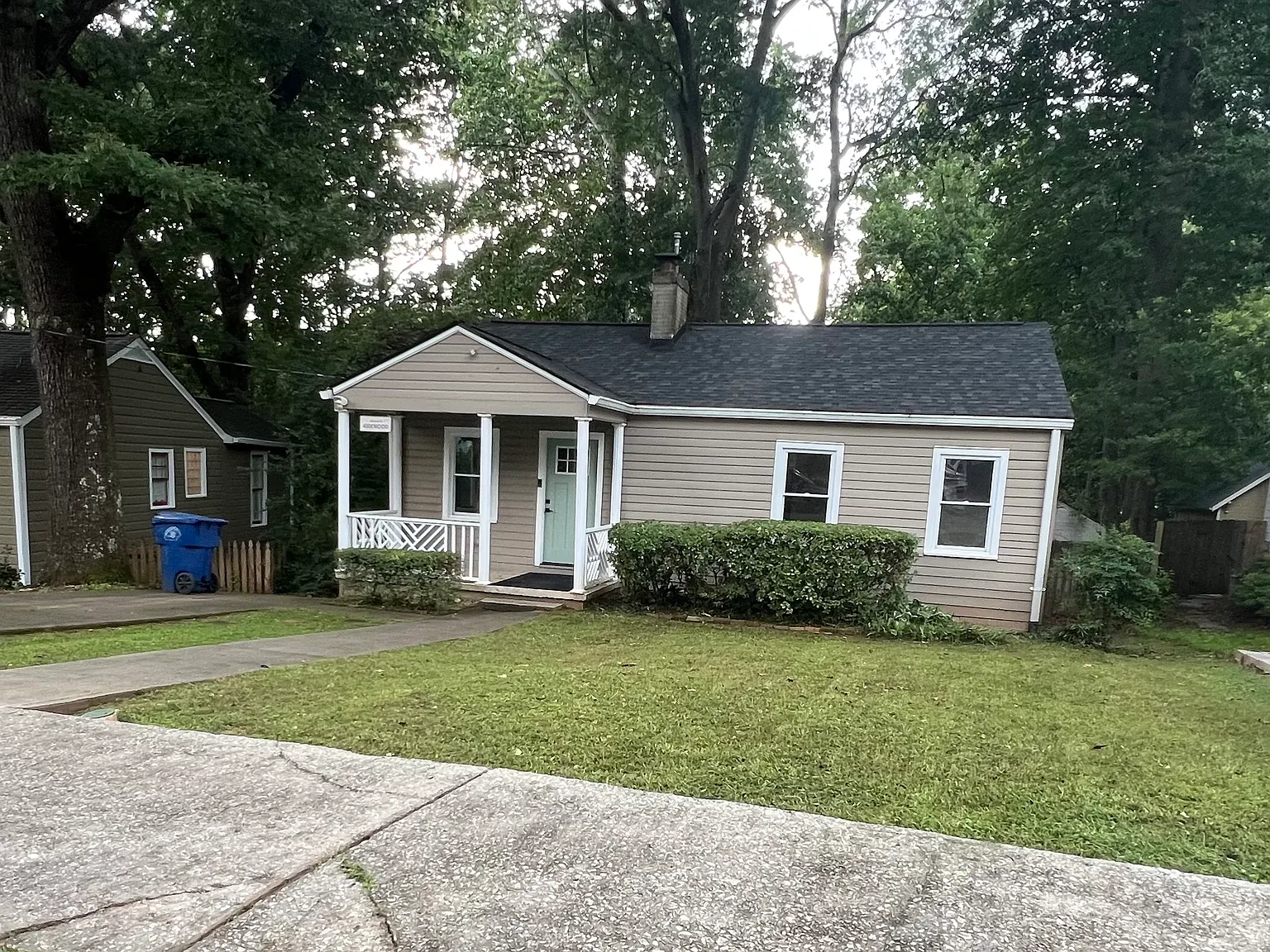 156 Murray Hill Ave — Photo 1