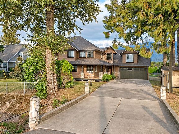 3rd image of 8878 Upper Prairie Rd