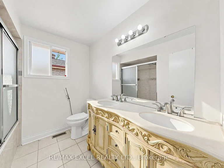 21 Mary Gapper Cres — Photo 44