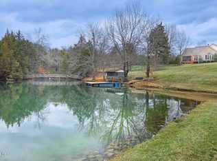 5605 Chenoweth Run Rd, Louisville, KY 40299