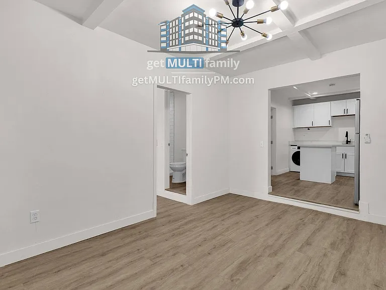325 N 17th Dr #A — Photo 11