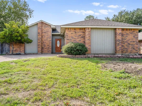 5213 Colonial Dr, Flower Mound, TX 75028
