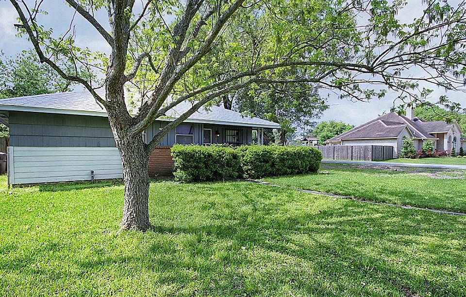 1st image of 602 Avenue D