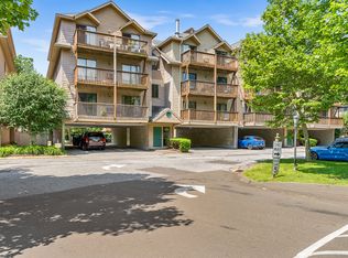 97 Richards Ave APT B7, Norwalk, CT 06854