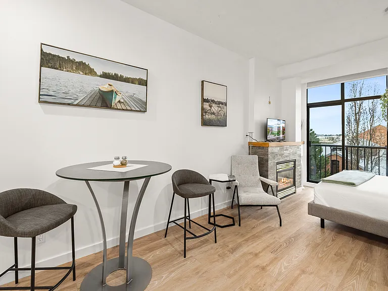 409 Swift St #0 — Photo 3