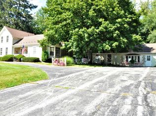 7066 Newburg Rd, Rockford, IL 61108