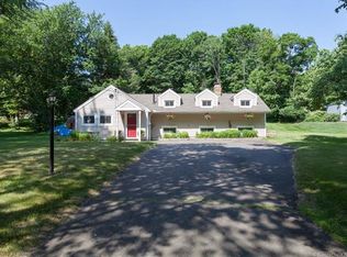 15 Sullivan Rd, Wallingford, CT 06492