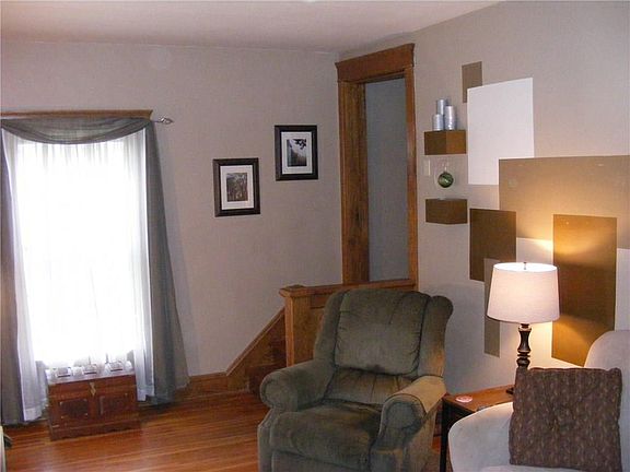 2nd image of 654 Cutler St