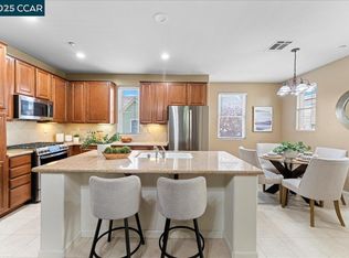 2201 Tsushima St, Hercules, CA 94547