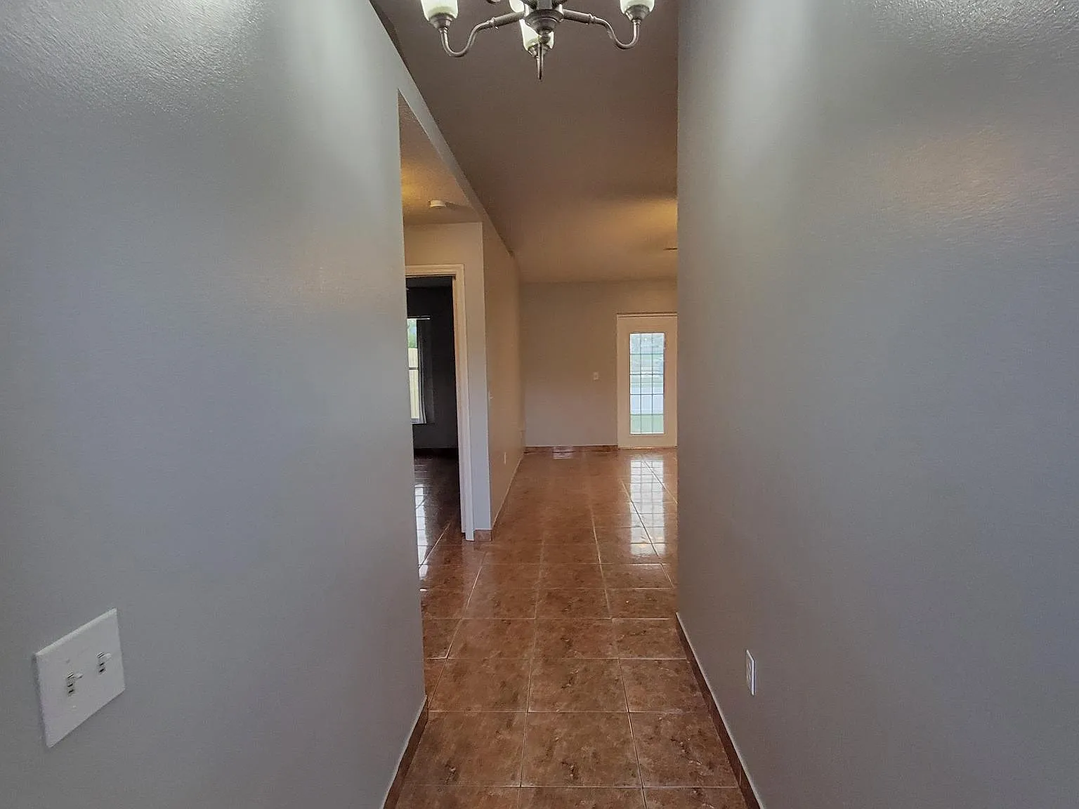 3 bed, 1266 sqft, $2,500 — Photo 3