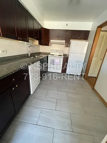 1639 Oakwood Ave #201 Photo 1