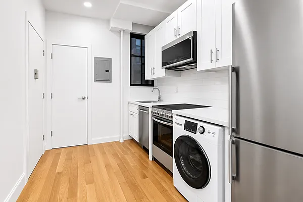 Kitchen, photo 1