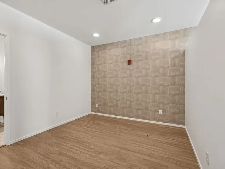 806 Olympic St #407 — Photo 7