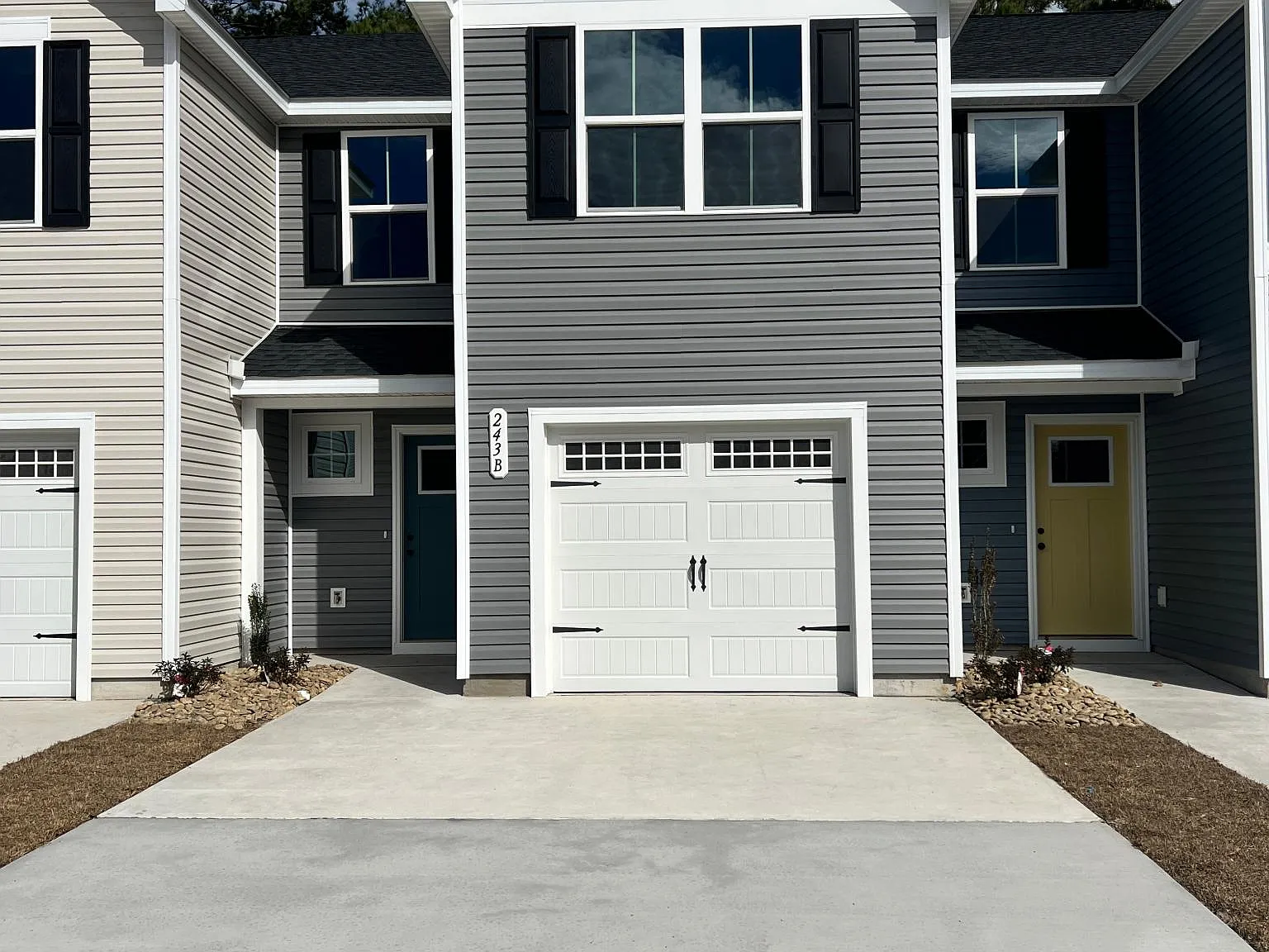 243 Christiana Ln — Photo 3