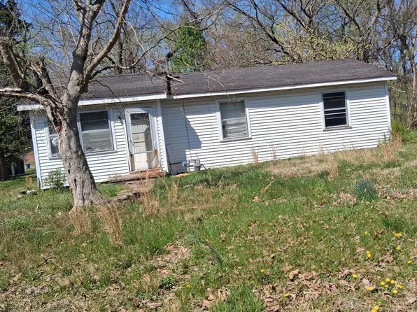 186 Booker St, Mc Kenzie, TN 38201