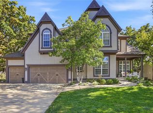 26413 W 111th Ter, Olathe, KS 66061