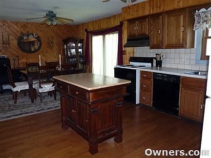 kitchen / dining