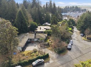 5757 Cranley Dr, West Vancouver, BC V7W1S9