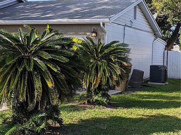 5th image of 209 La Paz Dr