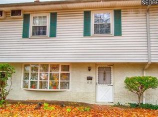 15 Meadowlawn Dr UNIT 3, Mentor, OH 44060
