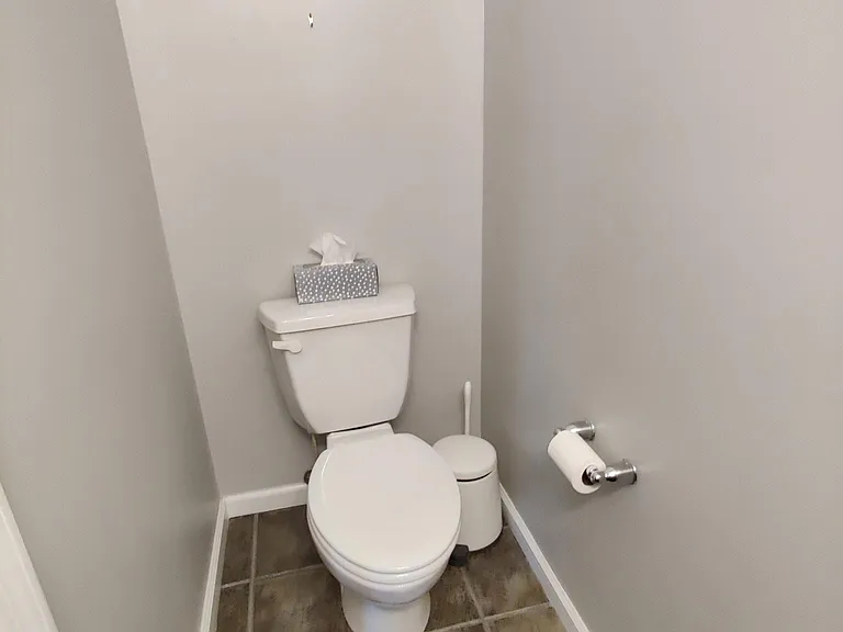 1/2 Bath