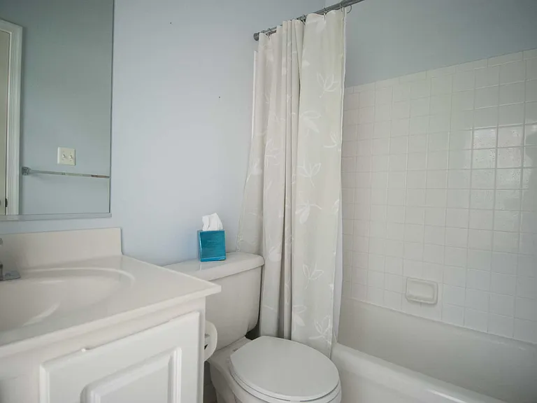 1431 N Scott St — Photo 22
