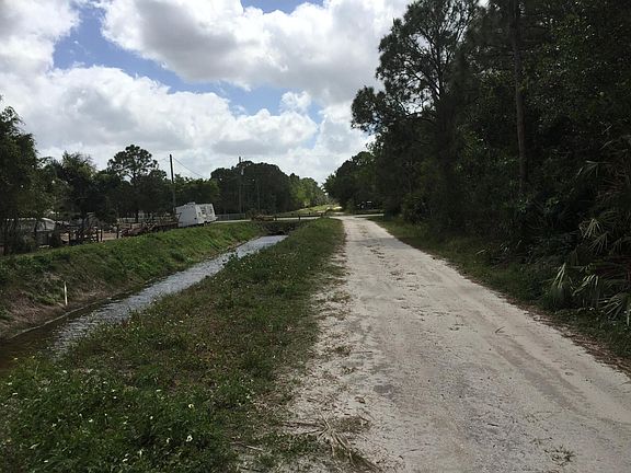 4th image of 14806 95th Ln Lane N