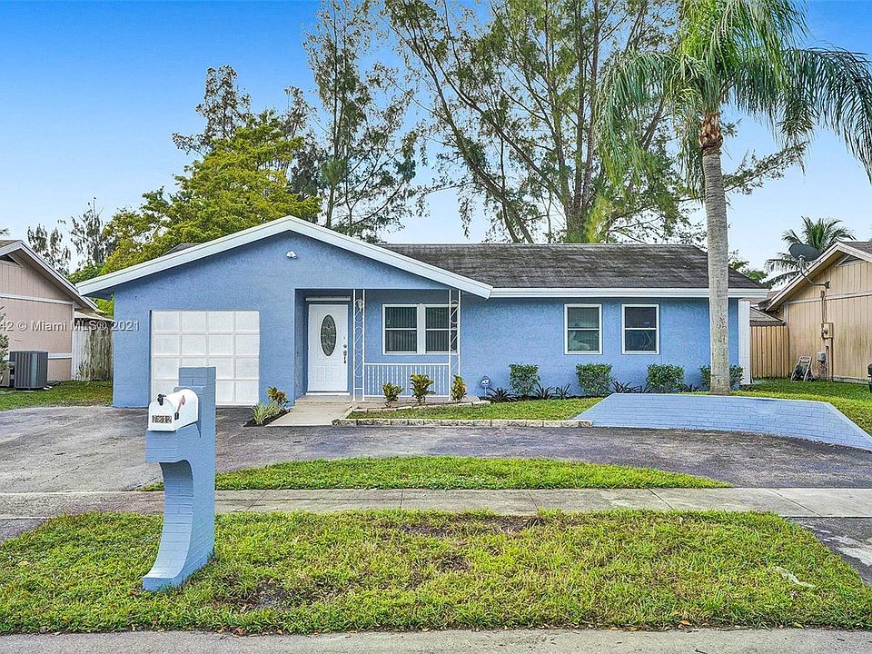1st image of 7812 SW 8th Ct