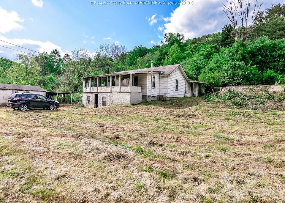 1st image of 62 Harry Dr