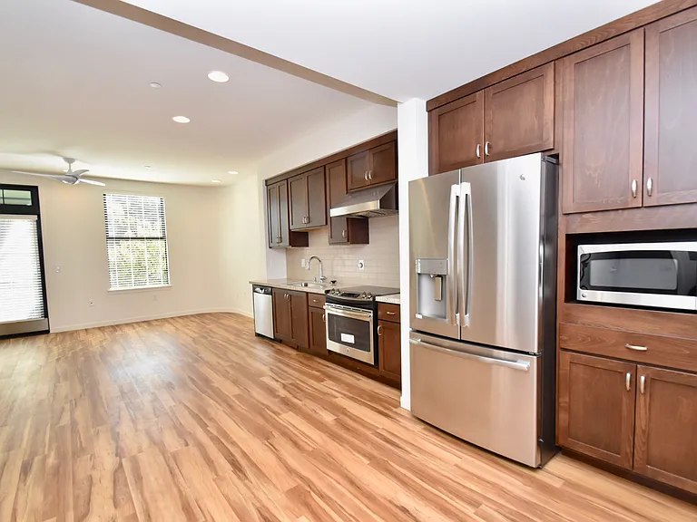 107 G St #208 — Photo 2