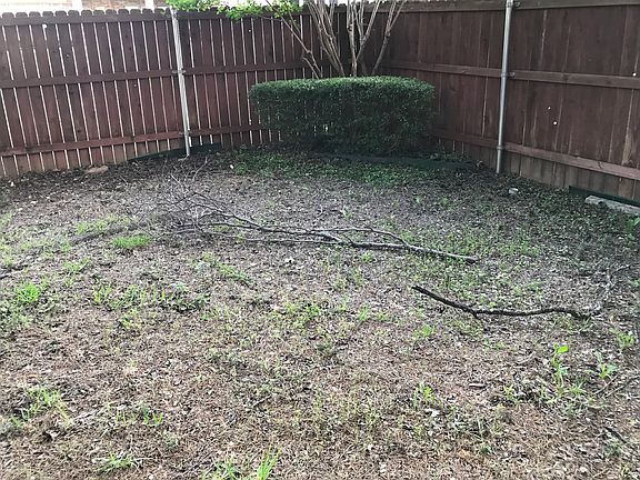 5th image of 1031 Millington Dr