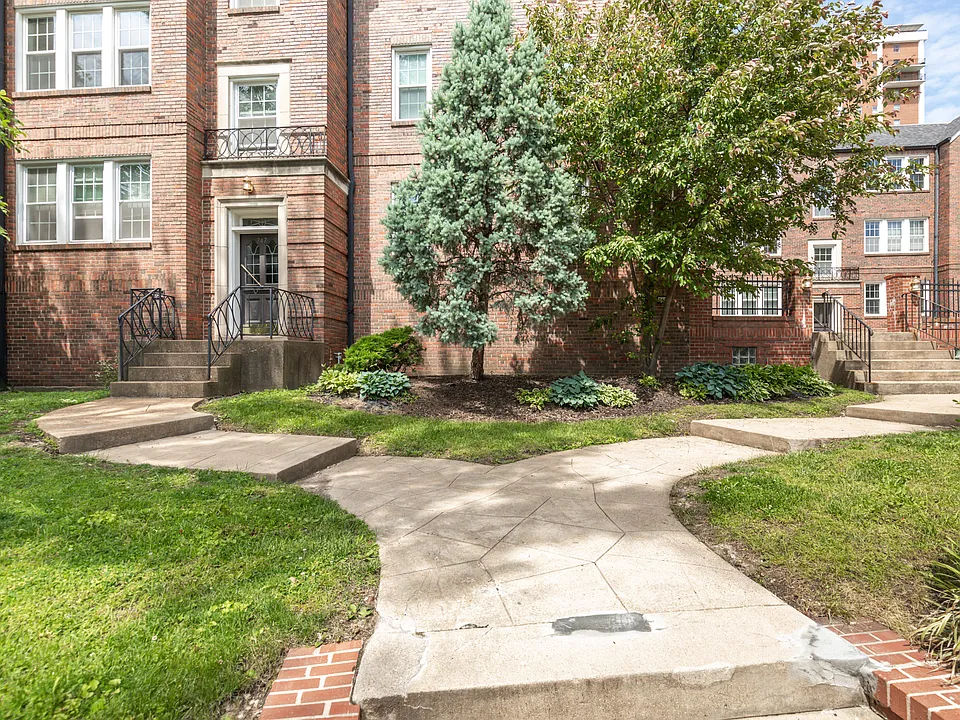 743 Westwood Dr #1-N
