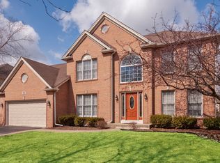 10 Yukon Ct, Bolingbrook, IL 60490