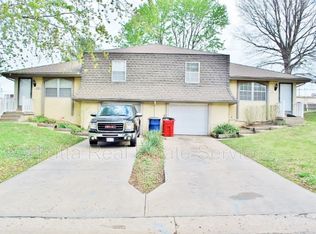 1303 SW Sunset Ave, Blue Springs, MO 64015