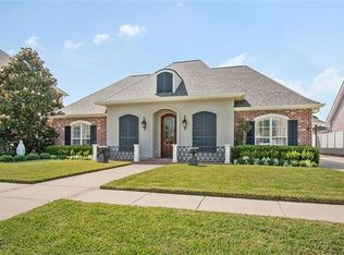 2032 Landry Ct, Meraux, LA 70075