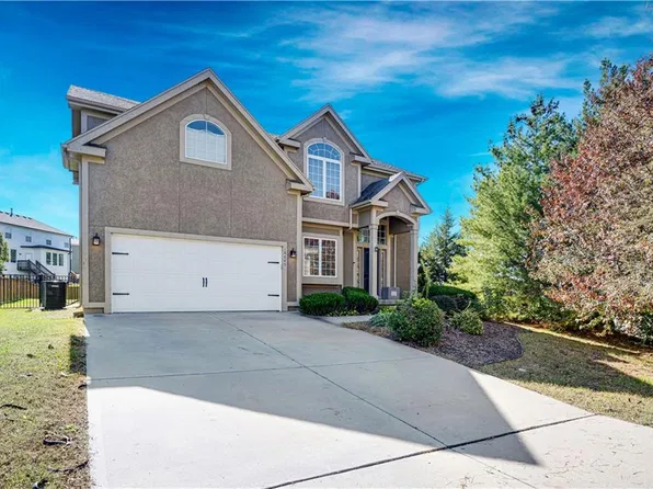 16645 W 172nd Ter, Olathe, KS 66062