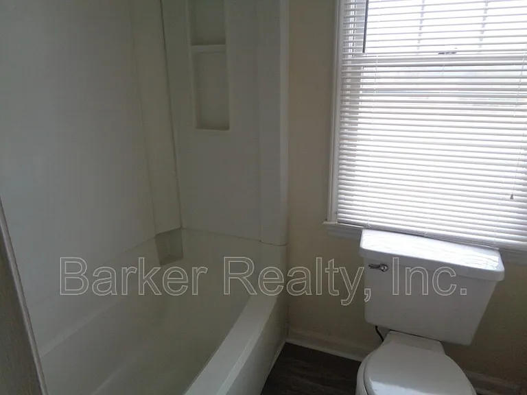 8031 Perry Creek Rd — Photo 11
