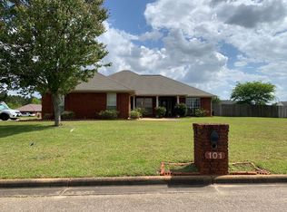 101 Fieldstone Dr, Enterprise, AL 36330