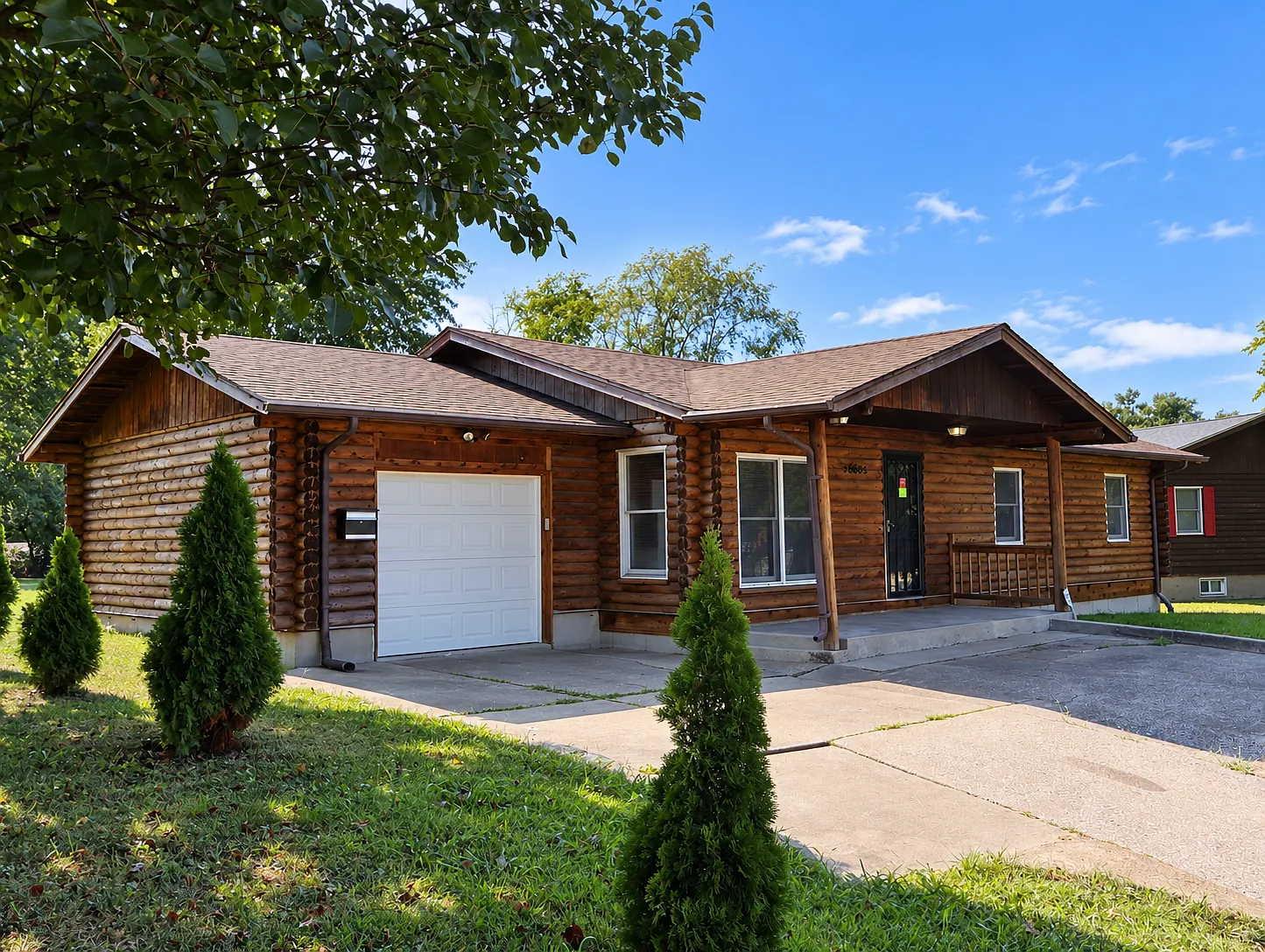 3 bed, 1176 sqft, $1,829 — Photo 1