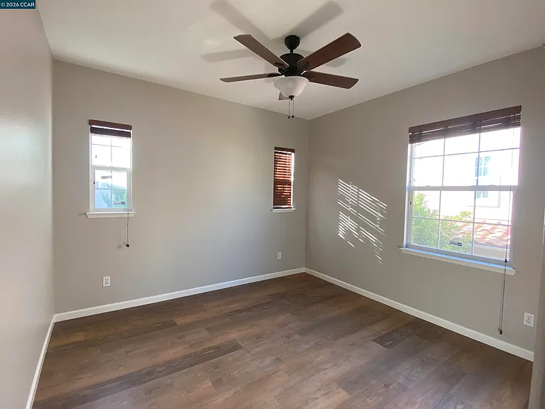 2409 Maidenhair Way — Photo 13