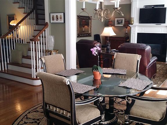4th image of 349 40th Avenue Dr NW