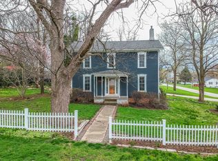 301 N Broadway St, Hudson, IL