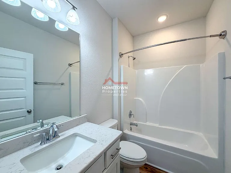 220 Camellia Dr — Photo 26