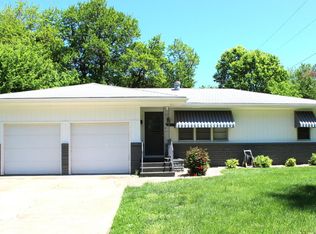 1902 S Broadway Ave, Springfield, MO 65807